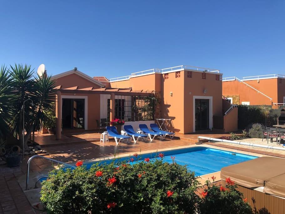 Villa Casa Piedra, Luxury Family Front Line Golf, Hot Tub,Pool Table, 8 Pers, Caleta de Fuste Extérieur photo